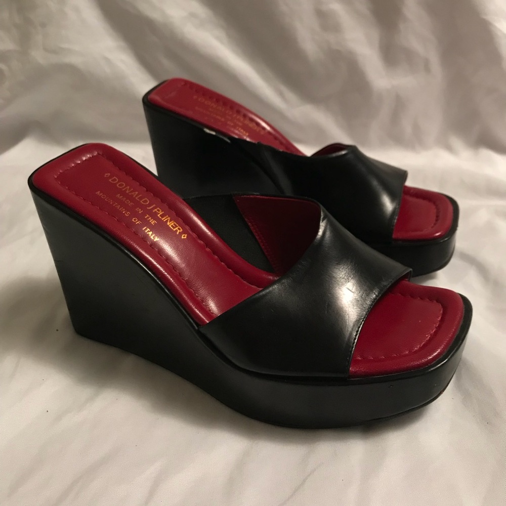 Donald J Pliner Wedges Size 7.5